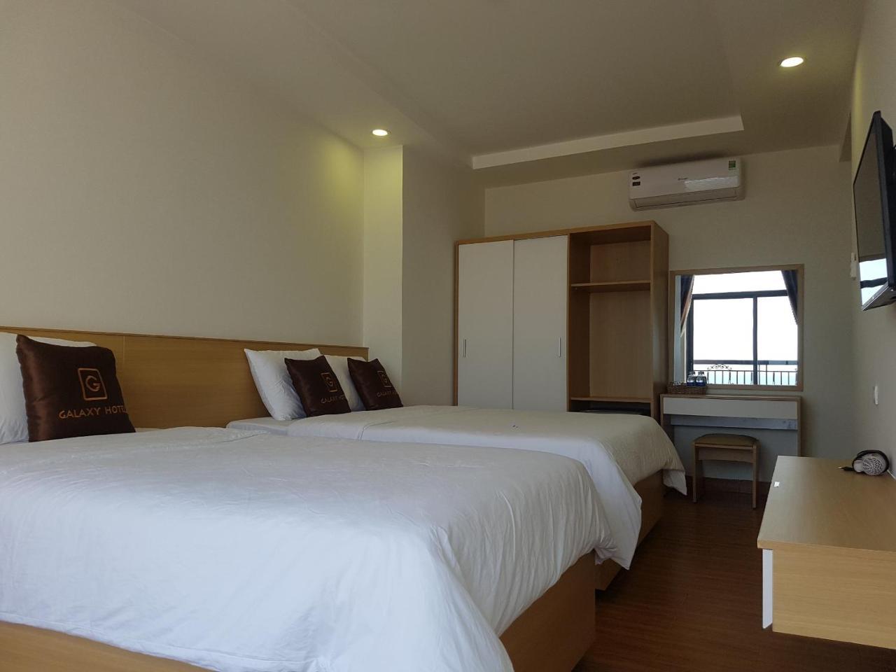 Galaxy Hotel Куинён Экстерьер фото