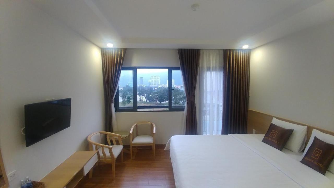 Galaxy Hotel Куинён Экстерьер фото